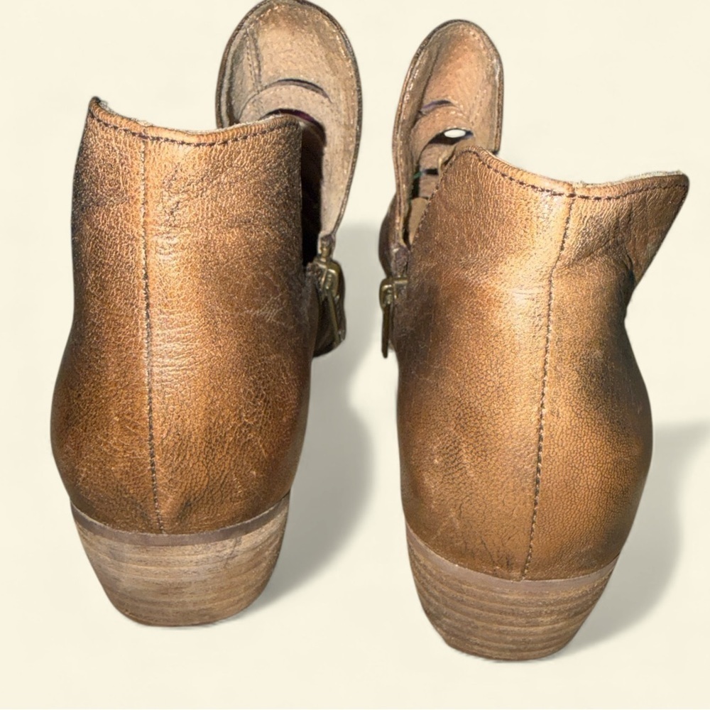 🌸Seychelles Iceburg Cutout Ankle Boots - Picture 9 of 10